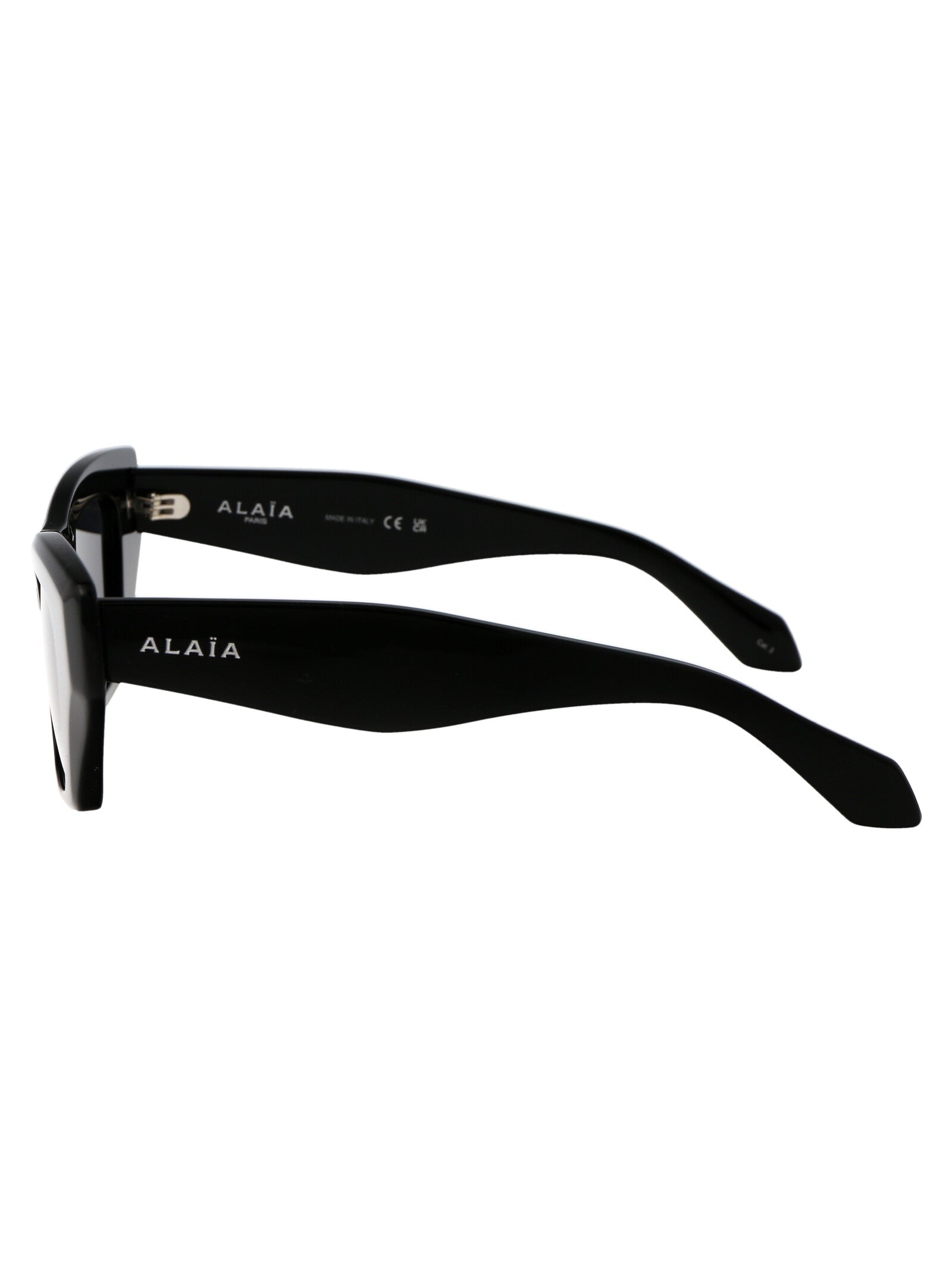 Alaïa AA0074S sunglasses detail in black acetate